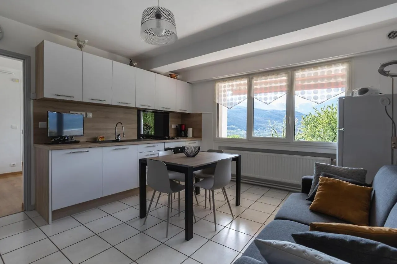 Vue Sur Les Montagnes Apartment Embrun