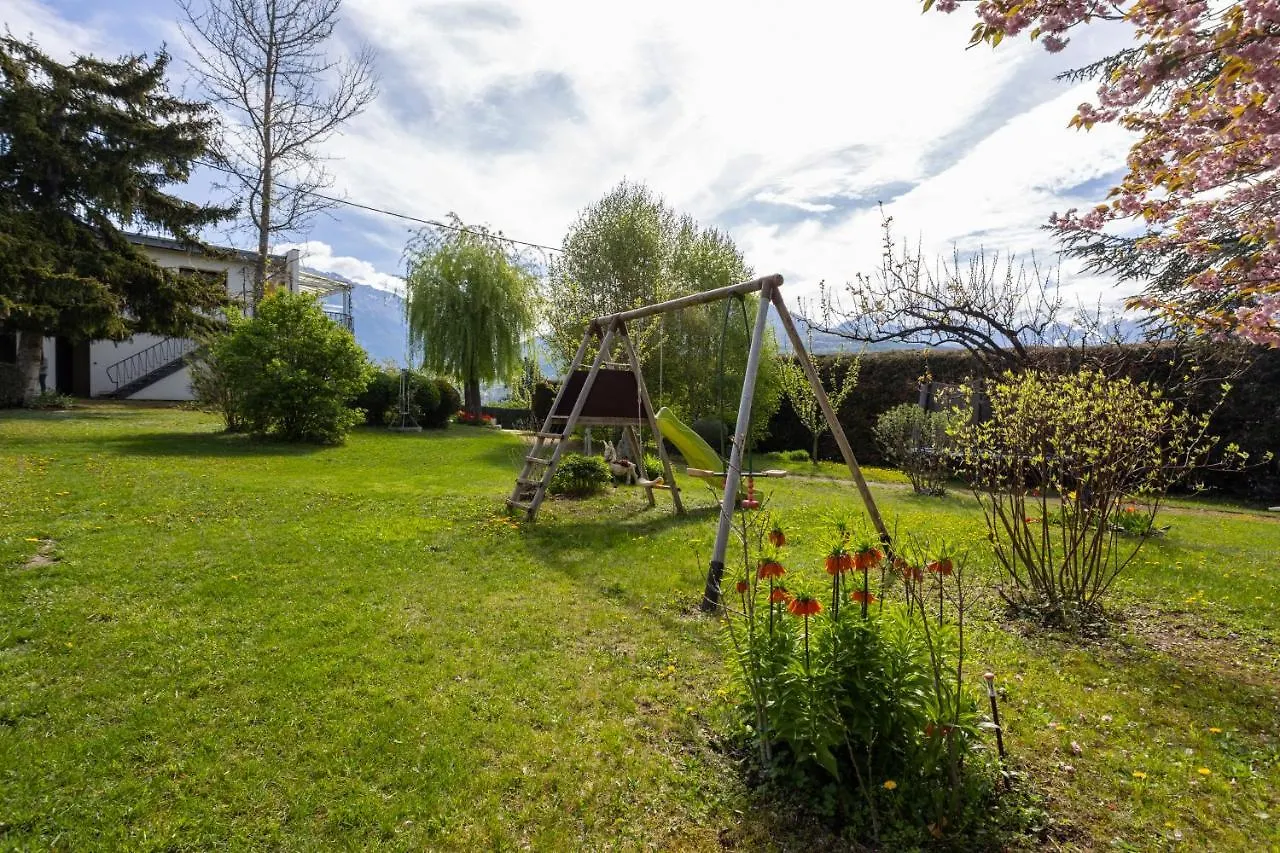 Vue Sur Les Montagnes Apartment Embrun 0*,  France