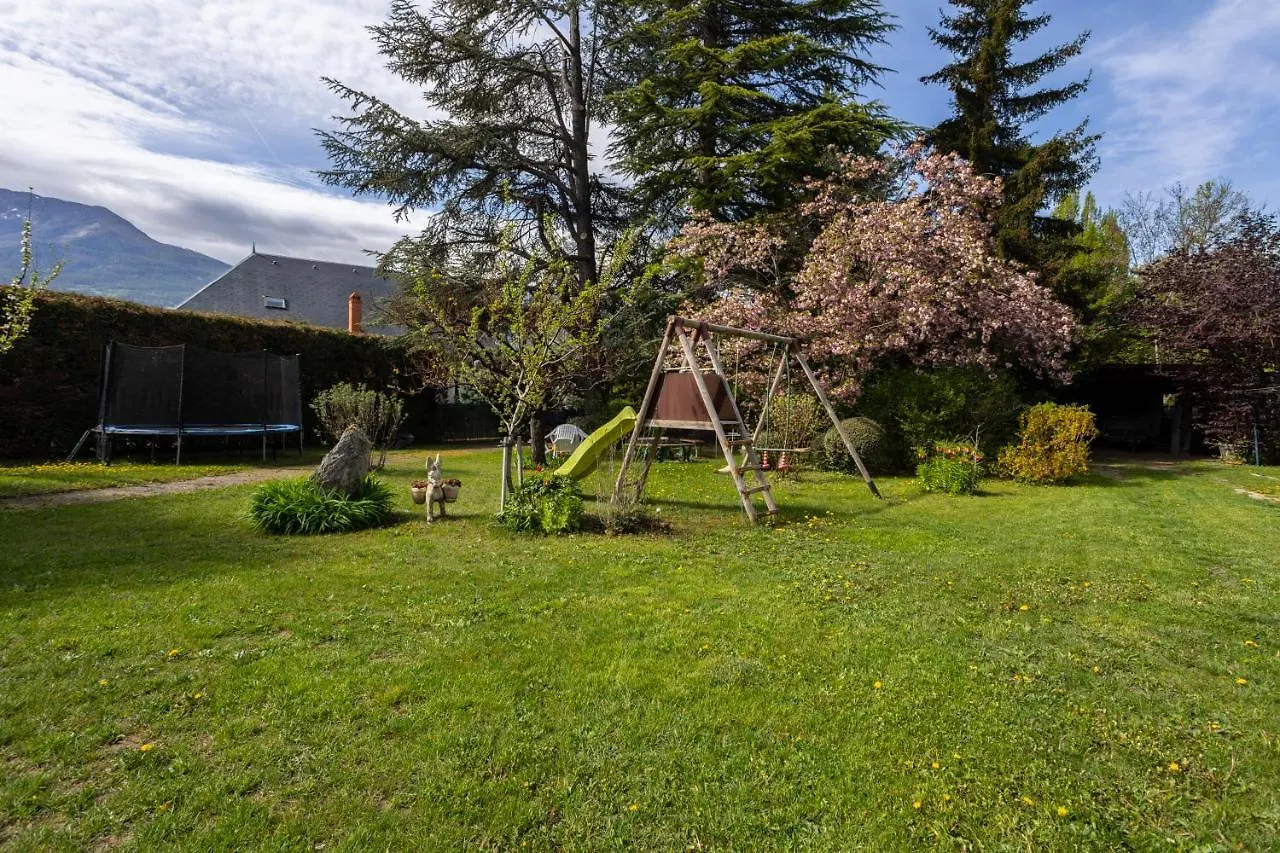 Vue Sur Les Montagnes Apartment Embrun