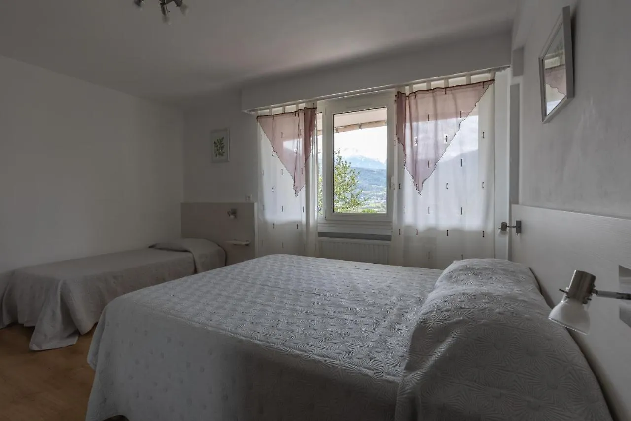 Vue Sur Les Montagnes Apartment Embrun